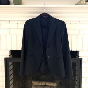 THEORY Classic Blazer